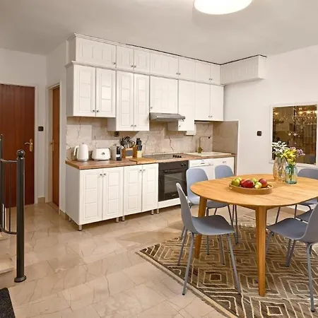 House In Centar With Terrace * Split