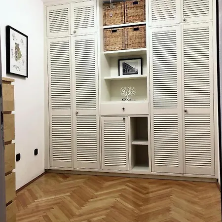 House In Centar With Terrace Split